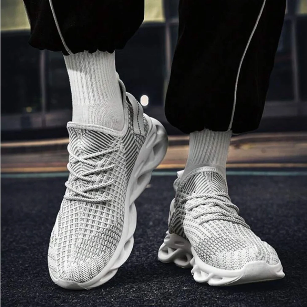 NEW-Men's Breathable Running, Twisted Sole, Fashionable, Trendy Athletic Shoes